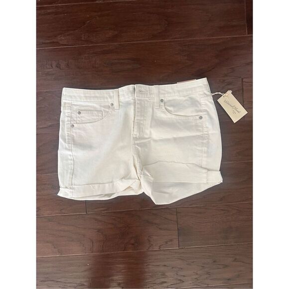 Universal Thread Pants - NWT Target White Mid Rise Boyfriend Cuffed Shorts Soze 30/10